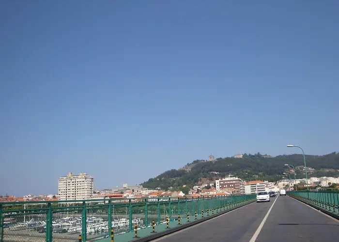 Кемпинг Parque De Campismo Orbitur